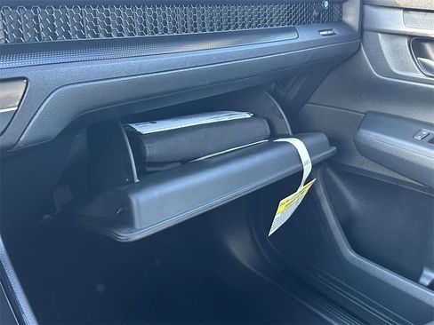 Certified 2025 Honda CR-V LX image 31