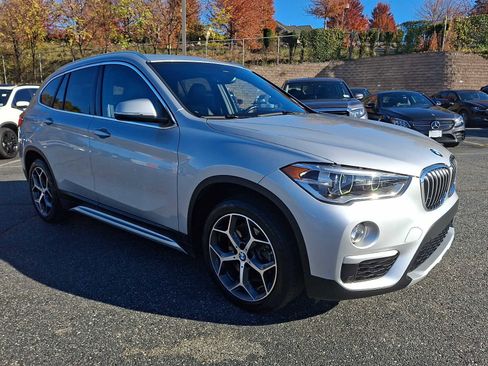 Used 2019 BMW X1 xDrive28i w/ Convenience Package image 3