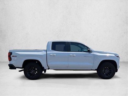 Used 2025 Chevrolet Colorado Z71 w/ Midnight Edition image 4