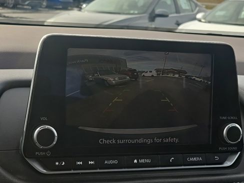 Used 2023 Nissan Rogue SV w/ SV Premium B Package image 25