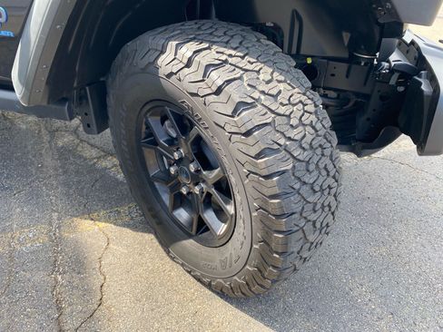 Used 2025 Jeep Wrangler Unlimited Sport S 4xe AWD/4WD image 26
