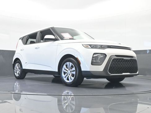 Used 2021 Kia Soul LX image 56