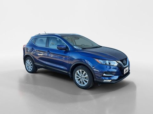 Used 2022 Nissan Rogue Sport SV w/ Technology Package AWD/4WD image 2