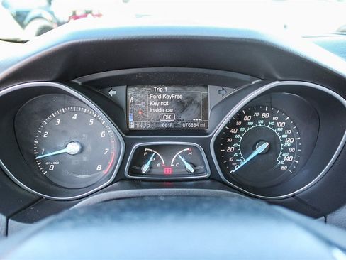 Used 2012 Ford Focus Titanium image 28