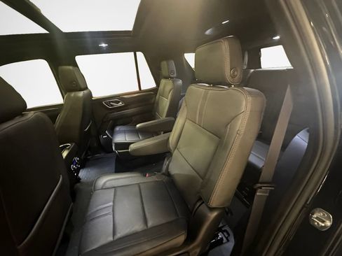 Used 2024 Chevrolet Tahoe RST w/ Luxury Package AWD/4WD image 25