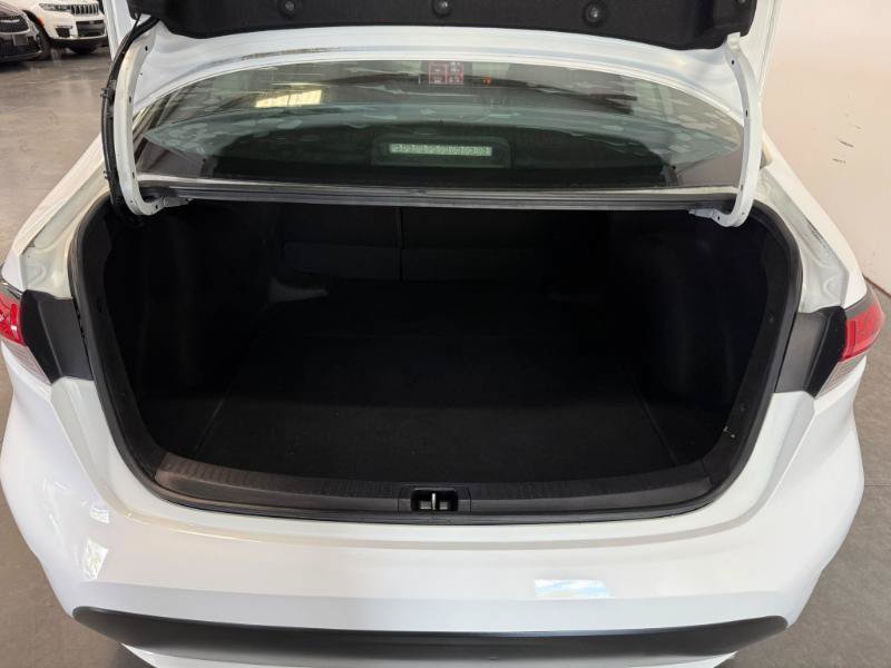 Used 2021 Toyota Corolla LE FWD image 25
