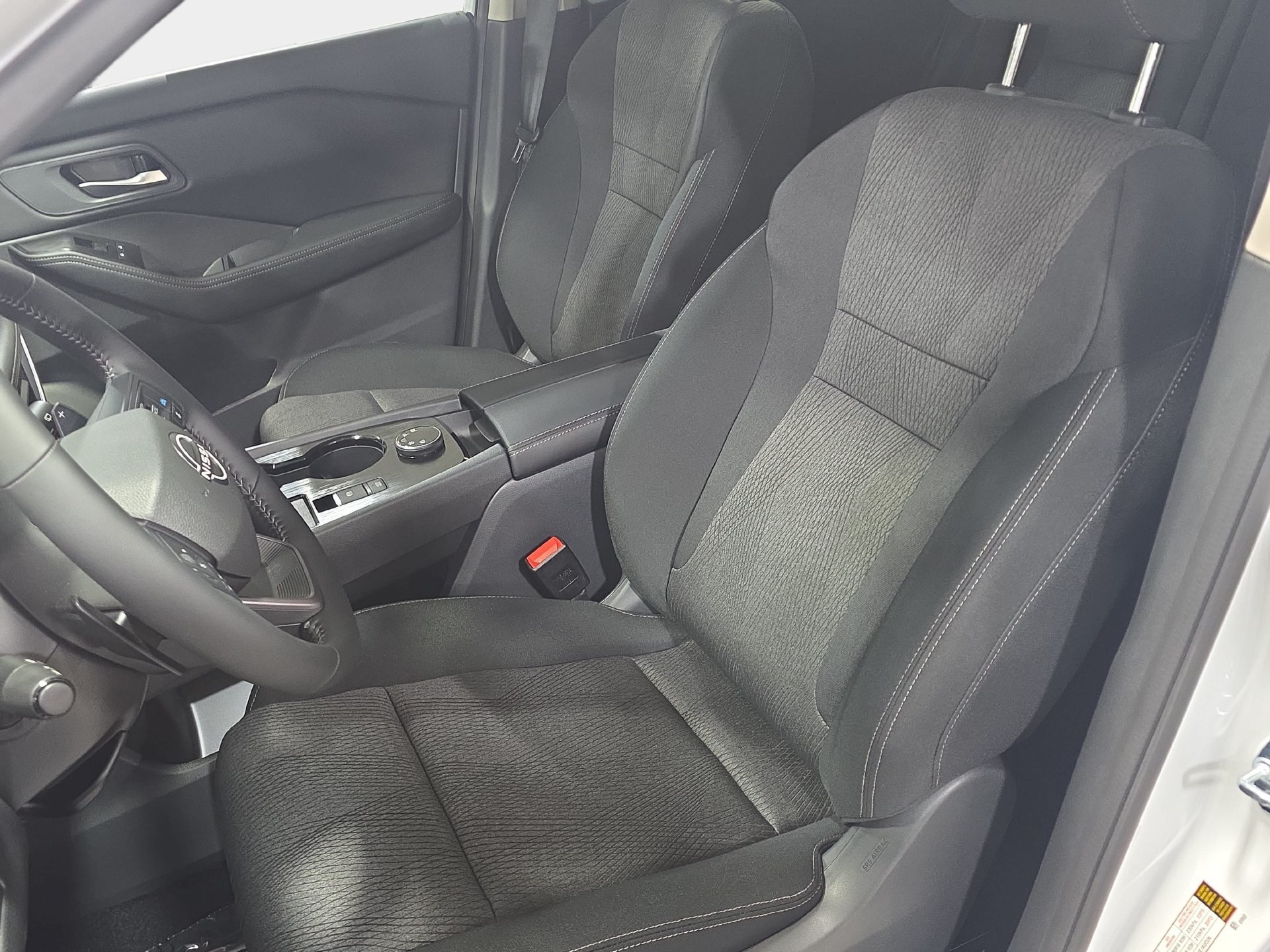 New 2026 Nissan Rogue SV AWD/4WD image 15