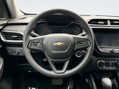 Used 2023 Chevrolet TrailBlazer LT w/ Convenience Package image 12