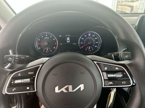 Certified 2023 Kia Forte LXS w/ LXS Technology Package FWD image 12