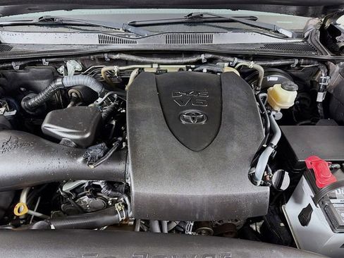 Used 2017 Toyota Tacoma TRD Sport RWD image 36