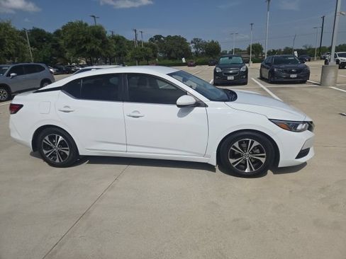 Used 2023 Nissan Sentra SV FWD image 2