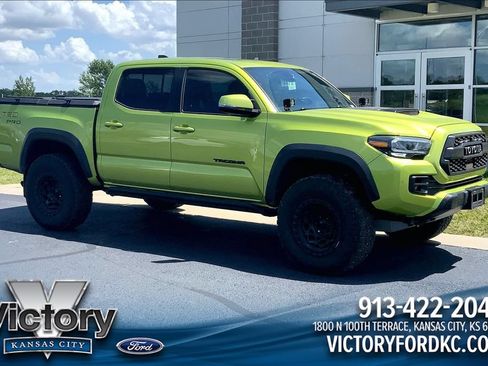 Used 2022 Toyota Tacoma TRD Pro AWD/4WD image 1