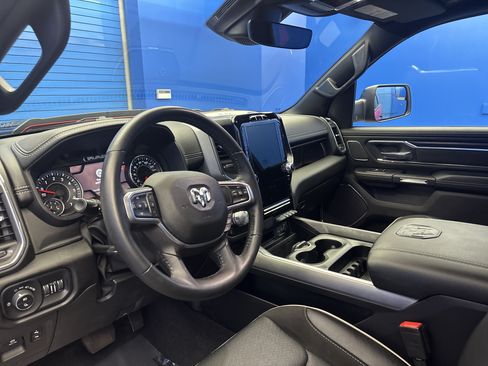 Used 2024 RAM 1500 Laramie AWD/4WD image 11