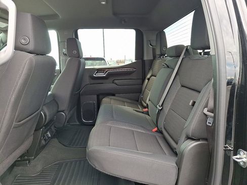 Used 2024 GMC Sierra 1500 Elevation image 12