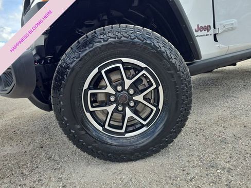 Certified 2024 Jeep Wrangler Unlimited Rubicon AWD/4WD image 27