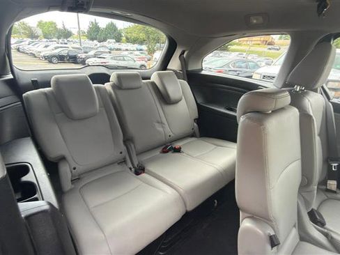 Used 2019 Honda Odyssey EX-L image 18