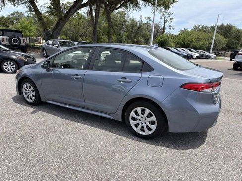 Used 2022 Toyota Corolla LE FWD image 4