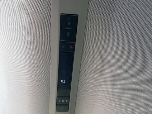 Used 2024 Toyota Sienna LE image 25