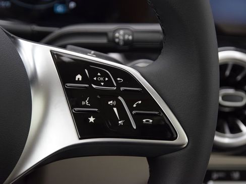 New 2026 Mercedes-Benz GLA 250 image 25