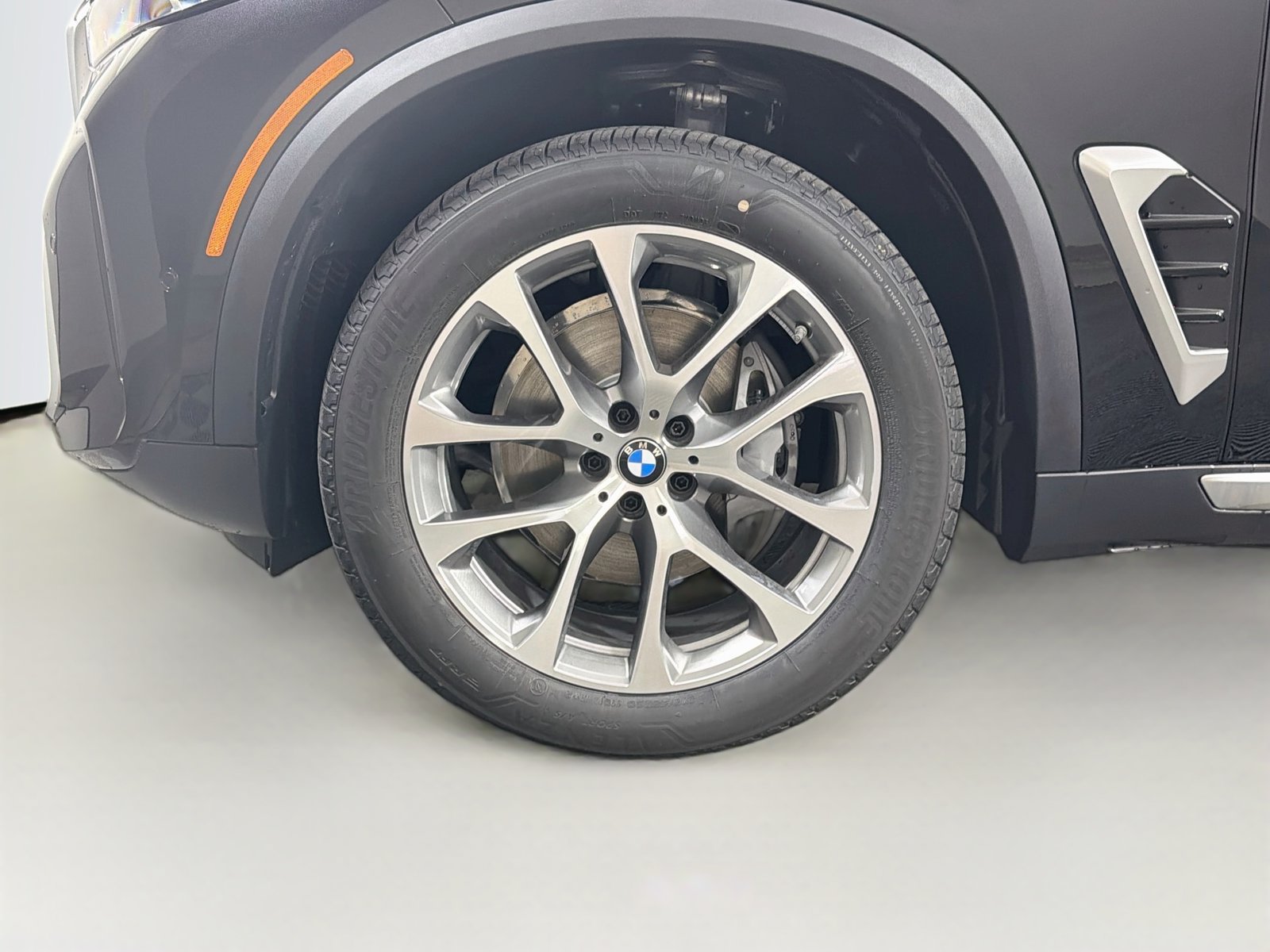 New 2026 BMW X5 xDrive40i w/ Premium Package AWD/4WD image 33