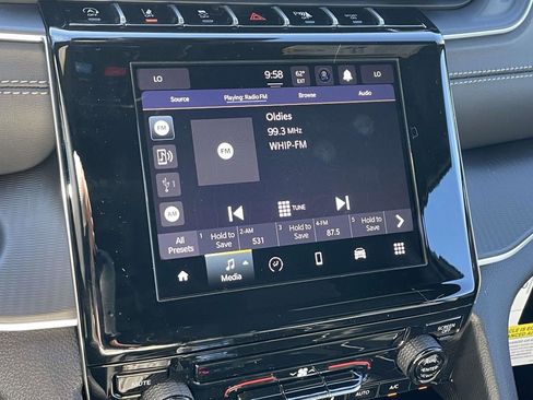 New 2025 Jeep Grand Cherokee Laredo X image 16