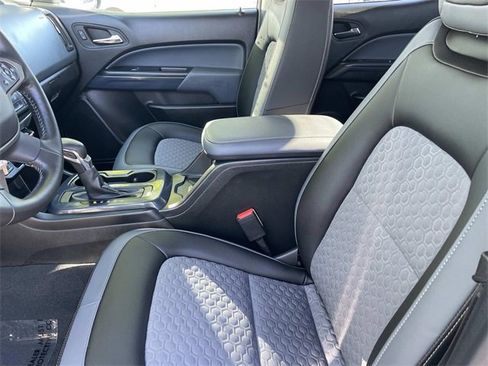 Used 2022 Chevrolet Colorado Z71 image 21