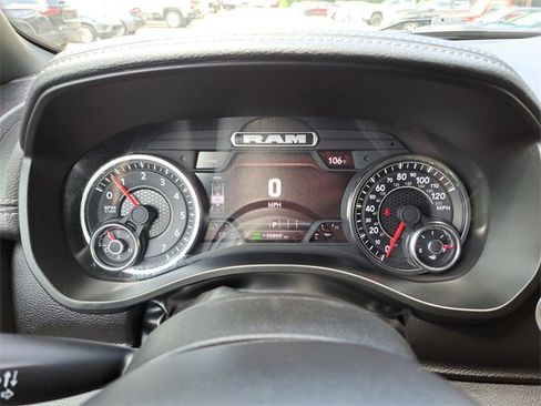 Used 2025 RAM 1500 Laramie image 12