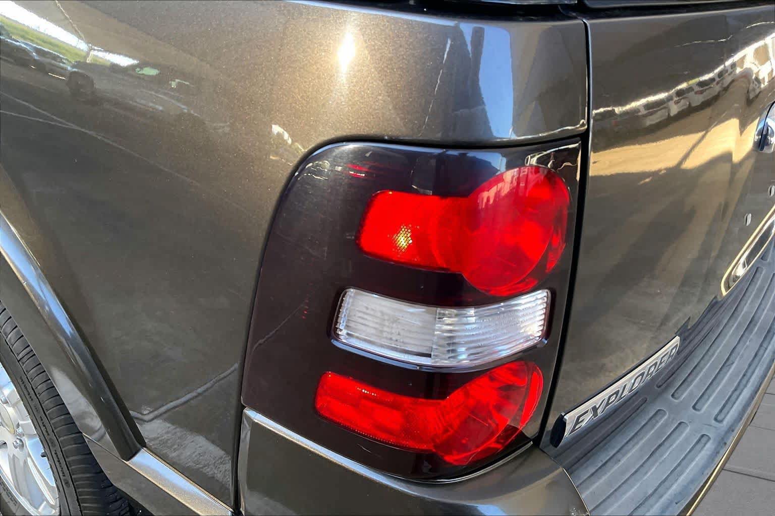Used 2008 Ford Explorer XLT RWD image 27
