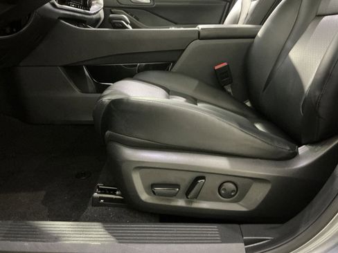 Used 2023 Nissan Rogue SV w/ SV Premium Package image 22