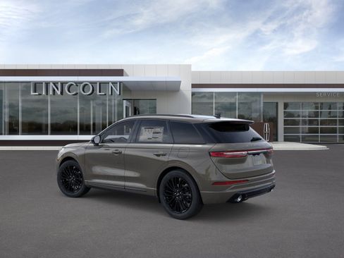 New 2026 Lincoln Corsair Premiere FWD image 4