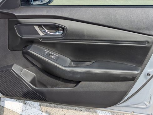 Used 2023 Honda Accord Sport image 28