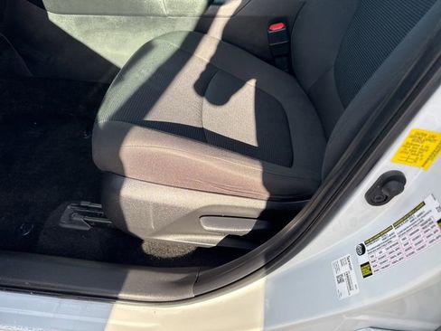 Used 2023 Toyota RAV4 LE image 18