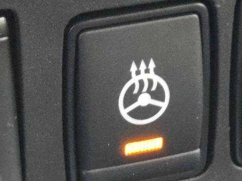 New 2026 Nissan Frontier SV w/ All-Weather Content Package image 10