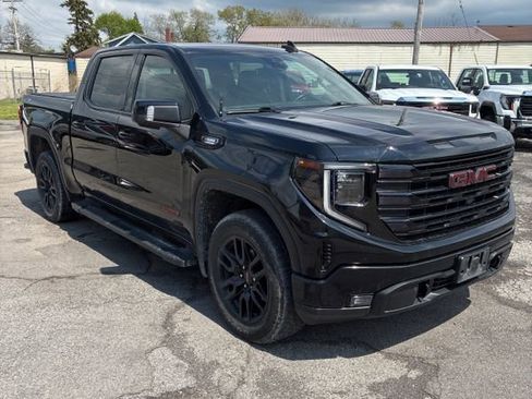 Used 2022 GMC Sierra 1500 Elevation w/ Elevation Premium Package AWD/4WD image 1