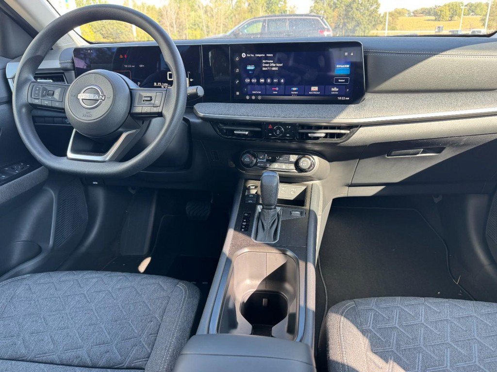 Used 2026 Nissan Kicks SV w/ Cold Weather Package FWD image 13