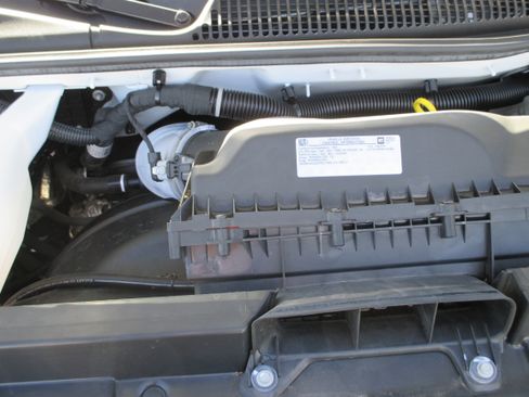 Used 2023 GMC Savana 2500 w/ Driver Convenience Package image 17