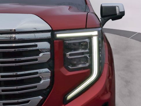 Used 2023 GMC Sierra 1500 Denali w/ Technology Package image 13