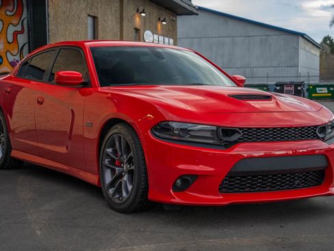 Used 2022 Dodge Charger Scat Pack w/ Plus Group RWD image 5