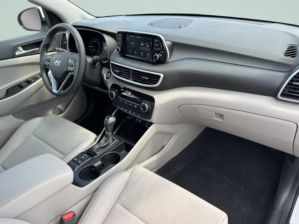 Used 2021 Hyundai Tucson Value FWD image 16