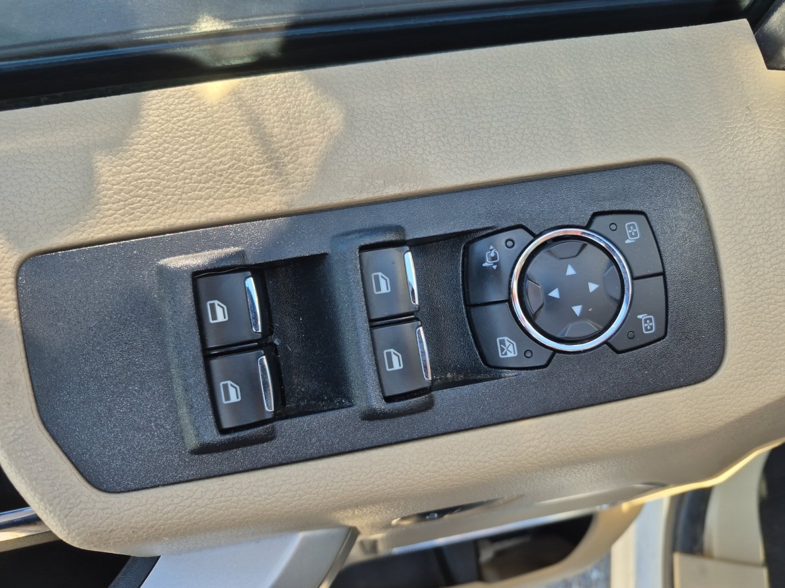 Used 2019 Ford F150 Lariat w/ Equipment Group 501A Mid AWD/4WD image 15