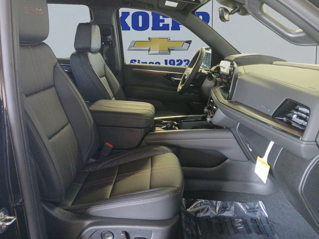 New 2026 Chevrolet Tahoe High Country w/ Sun And Tow Package RWD image 17