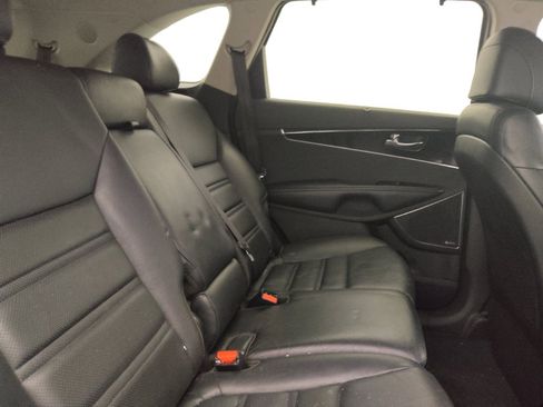Used 2017 Kia Sorento SX FWD image 19