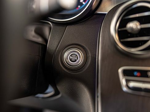 Used 2022 Mercedes-Benz GLC 300 GLC 300 image 26