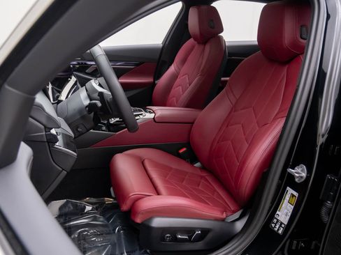 Certified 2025 BMW 540i xDrive image 16