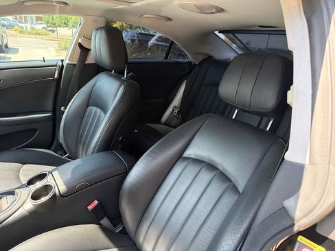 Used 2011 Mercedes-Benz CLS 550 image 19