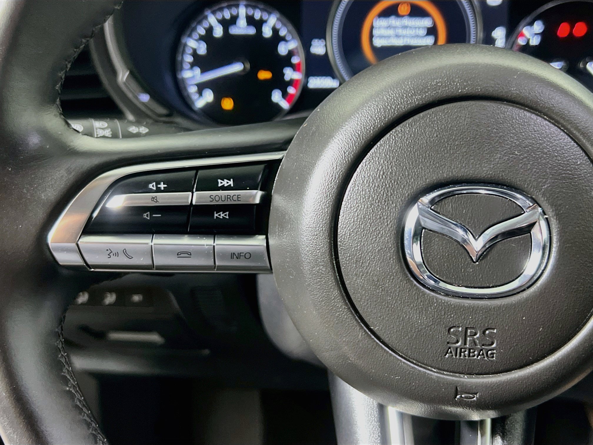 Used 2022 MAZDA CX-30 AWD 2.5 S w/ Premium Package image 18