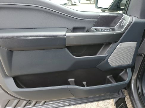 Certified 2022 Ford F150 XLT w/ Equipment Group 302A High image 19