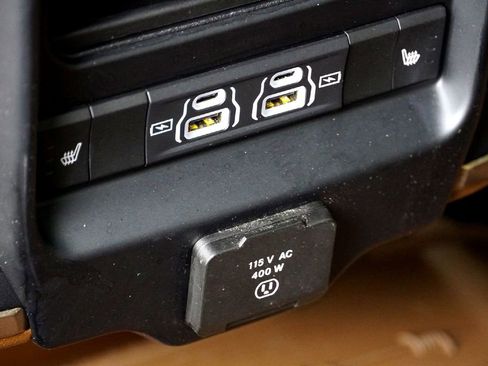 Used 2024 RAM 3500 Limited w/ Towing Technology Group image 32