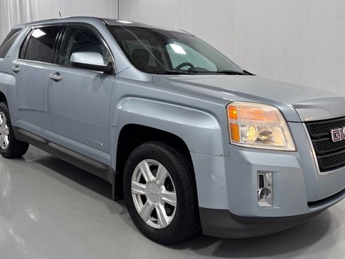 Used 2014 GMC Terrain SLE w/ LPO, Protection Package FWD image 3