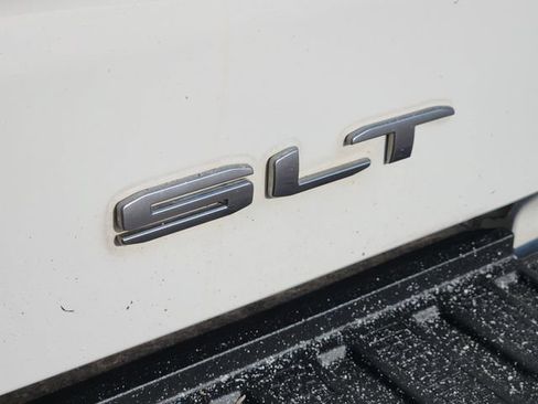 Used 2021 GMC Sierra 1500 SLT AWD/4WD image 13